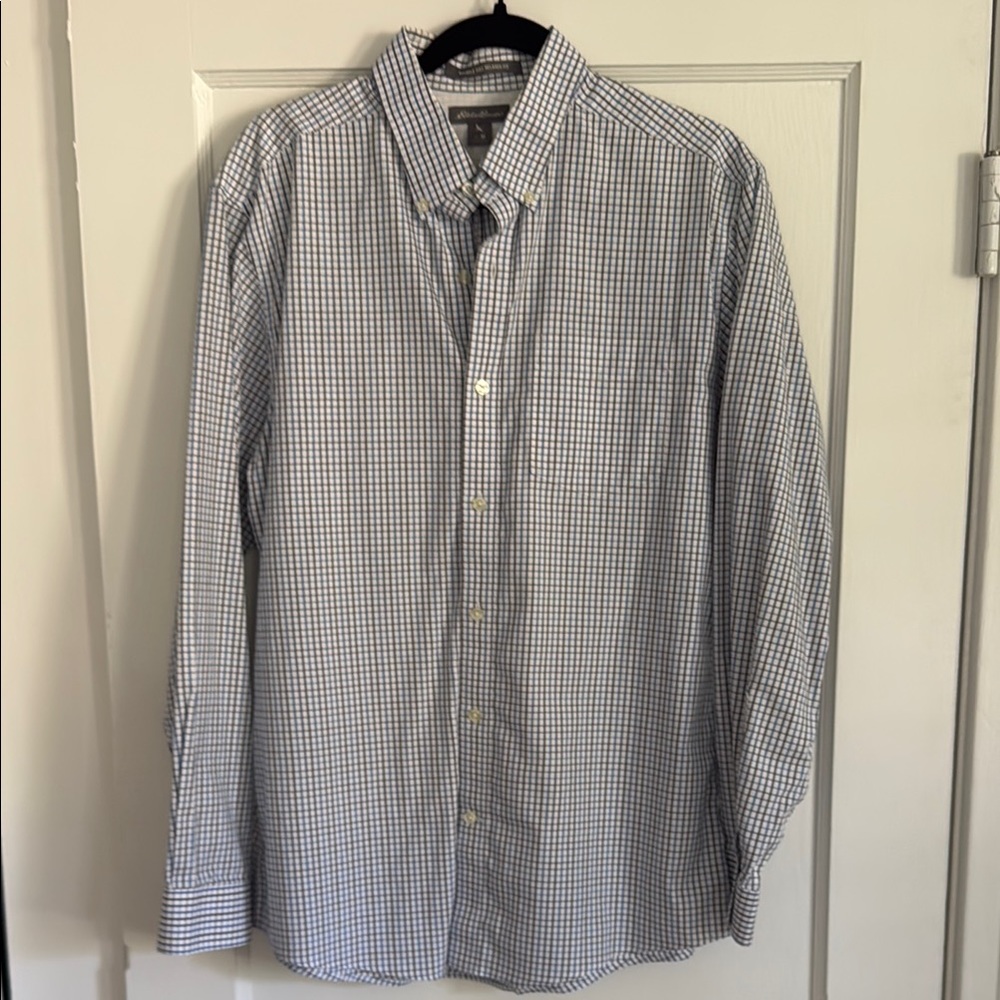 Eddie Bauer Blue Casual Button Down Shirt with Classic Design